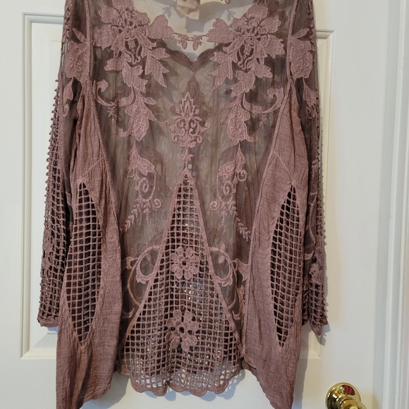 Pretty Angel Mauve Lace Mesh Top - Picture 4 of 4